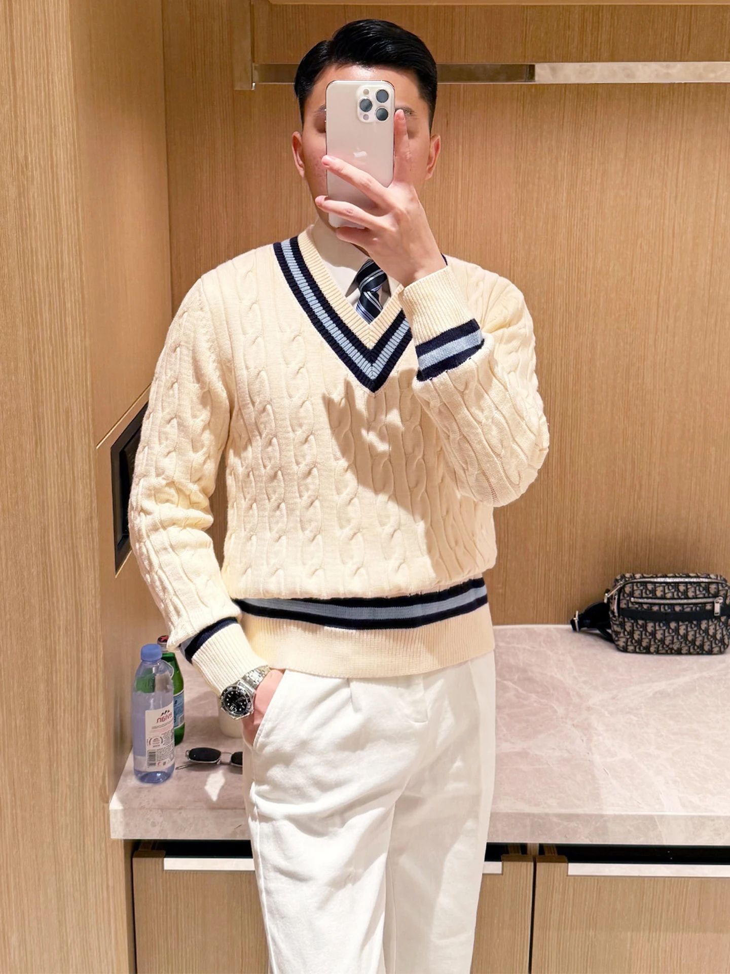 

Мужской утепленный вязаный свитер с V-образным вырезом, повседневный пуловер, зимний трикотаж в стиле британского колледжа, с цветовыми блоками