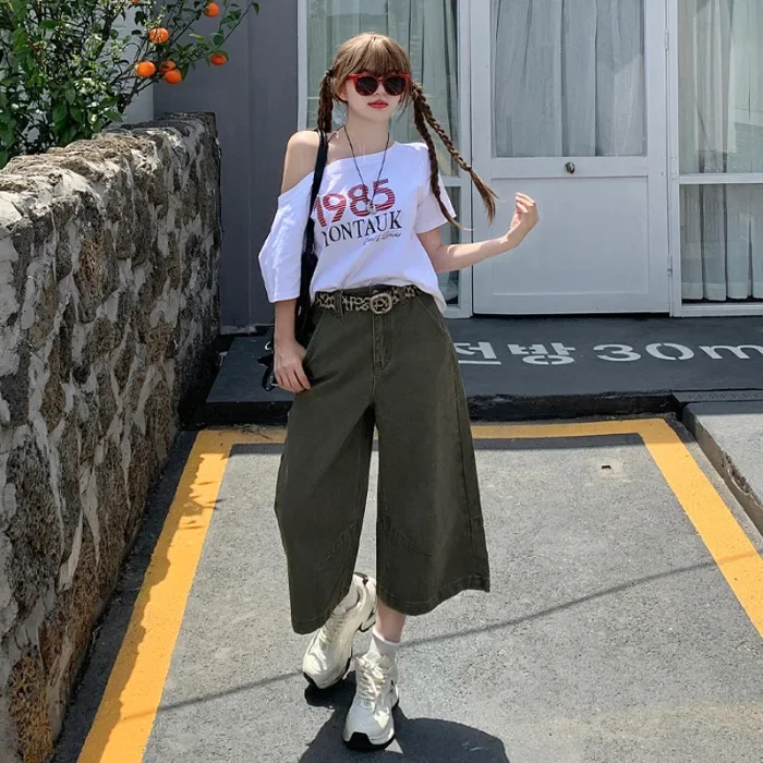 

Solid-color Retro Loose Wide-leg Seven-inch Jeans, Spring and Summer Fashionable Simple Comfortable Straight-leg Jeans for Women