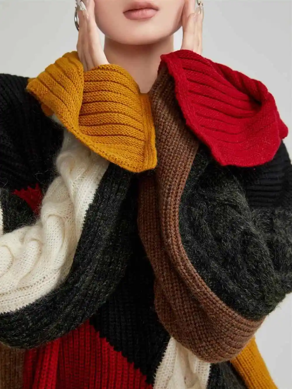 

French Contrasting Splicing Woolen Dress For Women In Autumn And Winter 2025, New High-End Loose Knit Dress