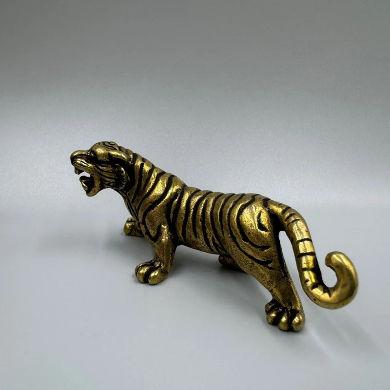 Vintage Copper Cast Tiger Figurine Miniature Plaything Study Decoration Paperweight Pen Holder Tea Pet Animal