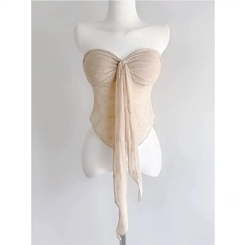 الكورية Dongdaemun نمط جديد جميل عطلة الرغبة النقية الشعور مع وسادة التخسيس تظهر الجسم الدانتيل حمالة تي شيرت