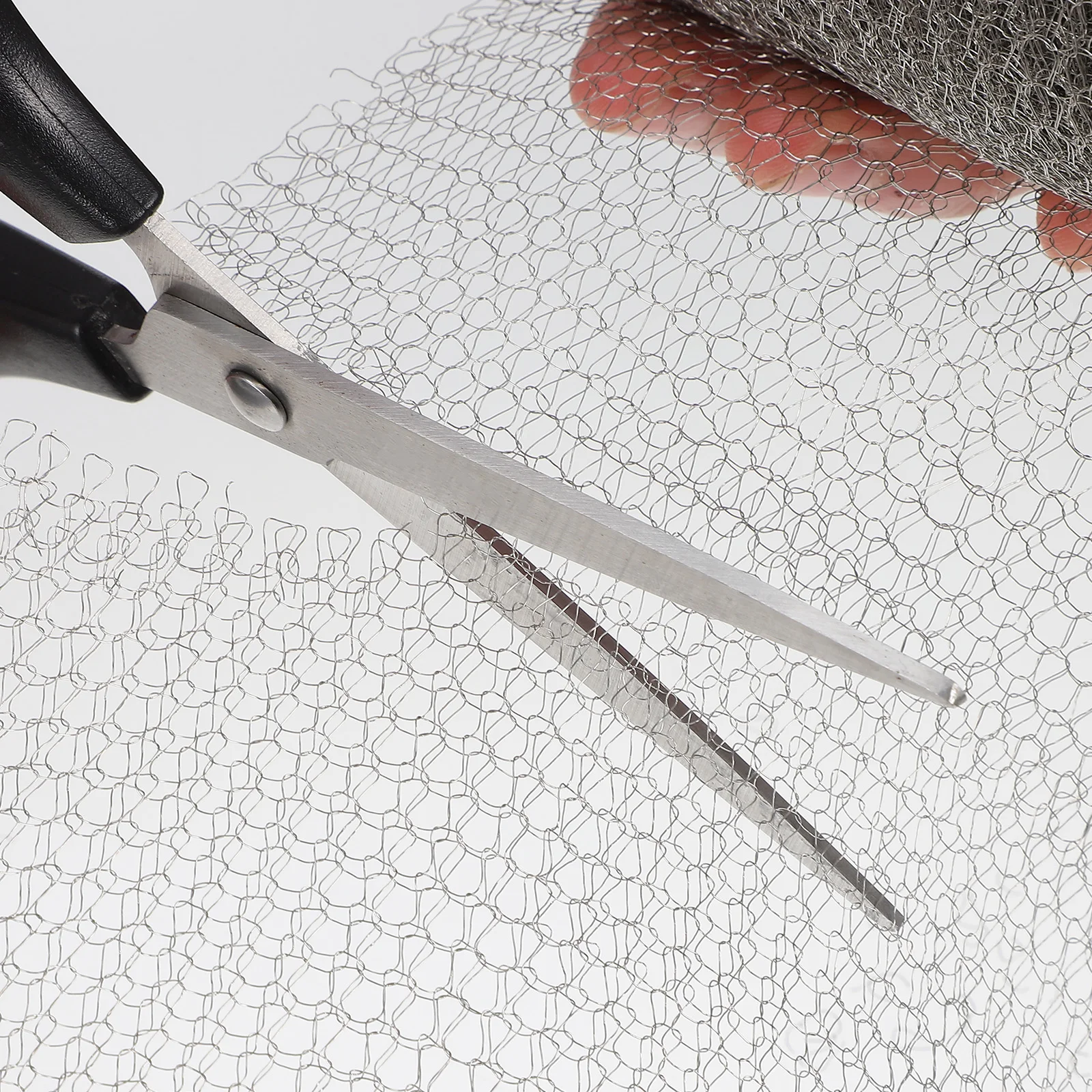 

Stainless Steel Wire Mesh 12 7CMx6M Bendable Cuttable Rodent Proof Ventilation Bracket Leaf Debris Blockage