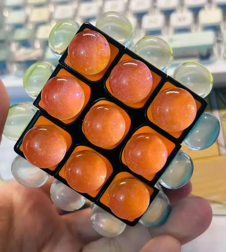 

New Round Crystal 3x3x3 Cube Crystal 3x3 Magic Cube Magnetic Transparent Magnetic Puzzle Toy for Children