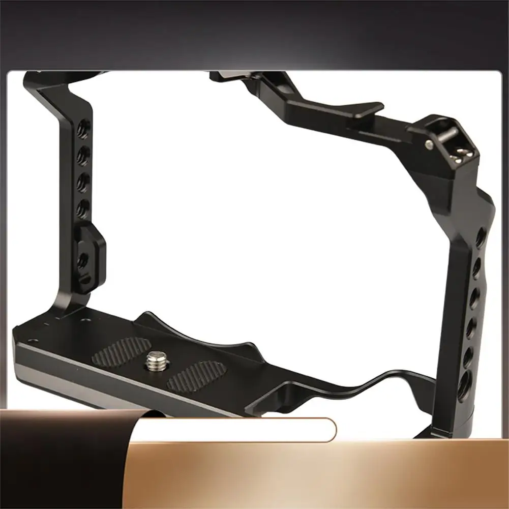 

R7 Full Camera Cage Rig For Canon EOS R7 DSLR Camera Video Cold Shoe Mount Stabilizer Frame-N35R