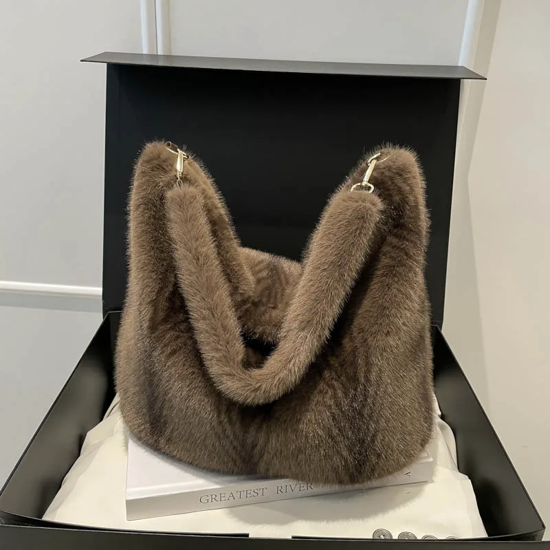 

Luxury Plush Shoulder Bag Women's Autumn Winter Retro Large Capacity Handbag Soft Fluffy Faux Fur Underarm Bag Commuter Tote Bag