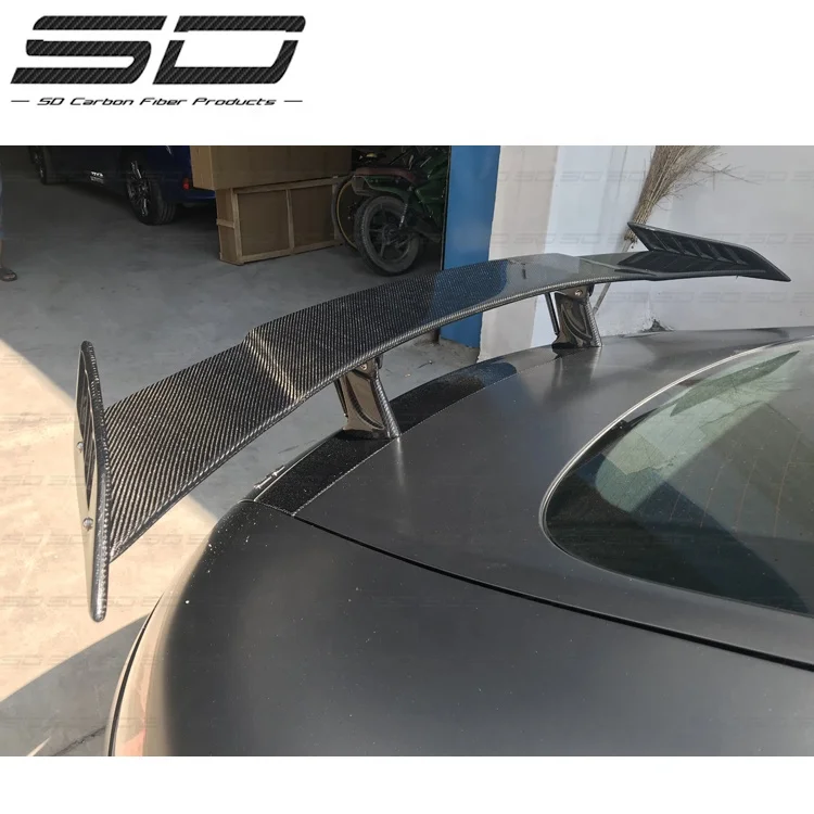 

Renn-Tech Style Spoiler with light Style Dry Carbon Fiber Rear Spoiler Rear Wing Roof Wing For Benz AMG GT