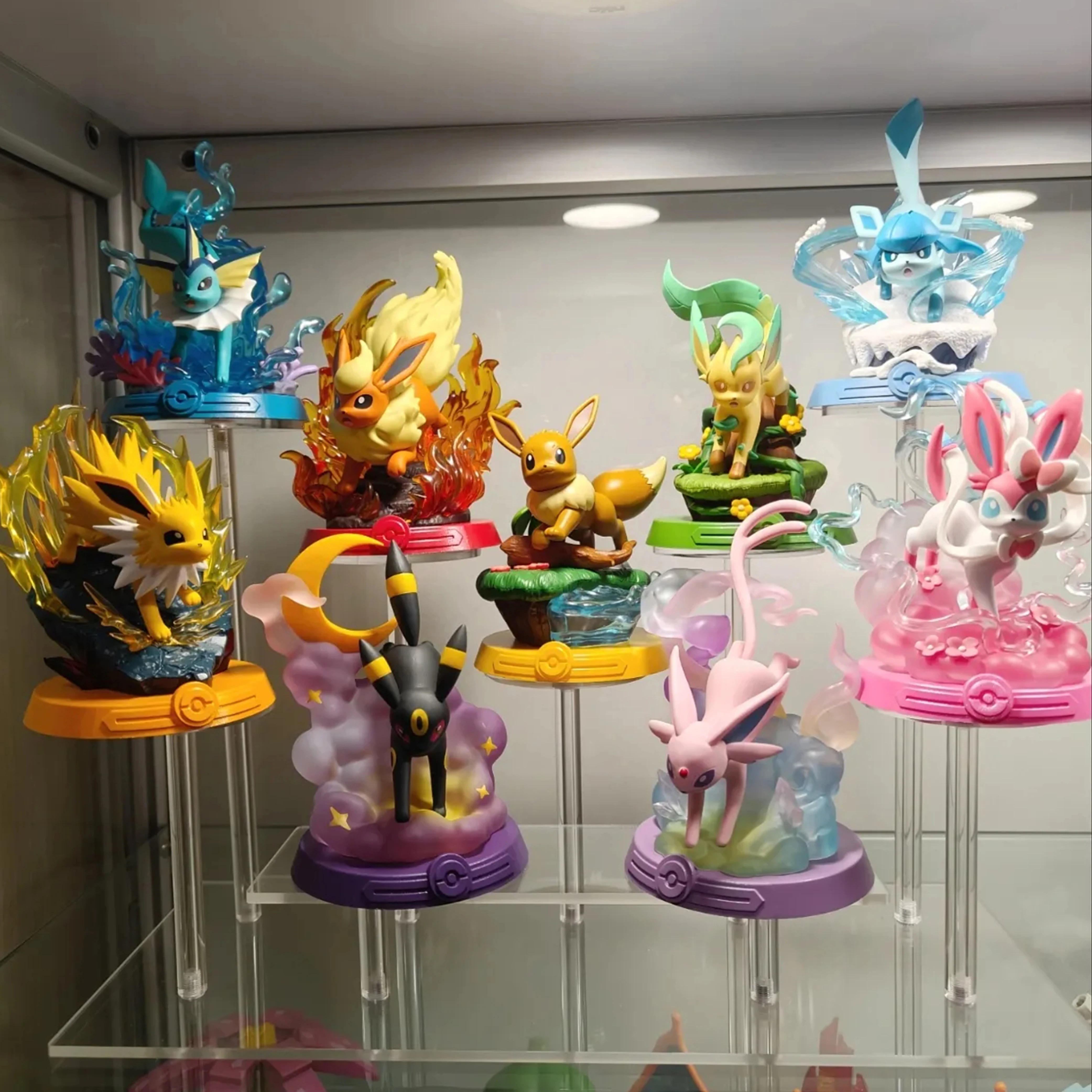 

2026 Genuine Funism Pokemon Eevee V3 Blind Box Umbreon Toys Espeon Figurine Vaporeon Statue Leafeon Dolls Kids Birthday Gifts