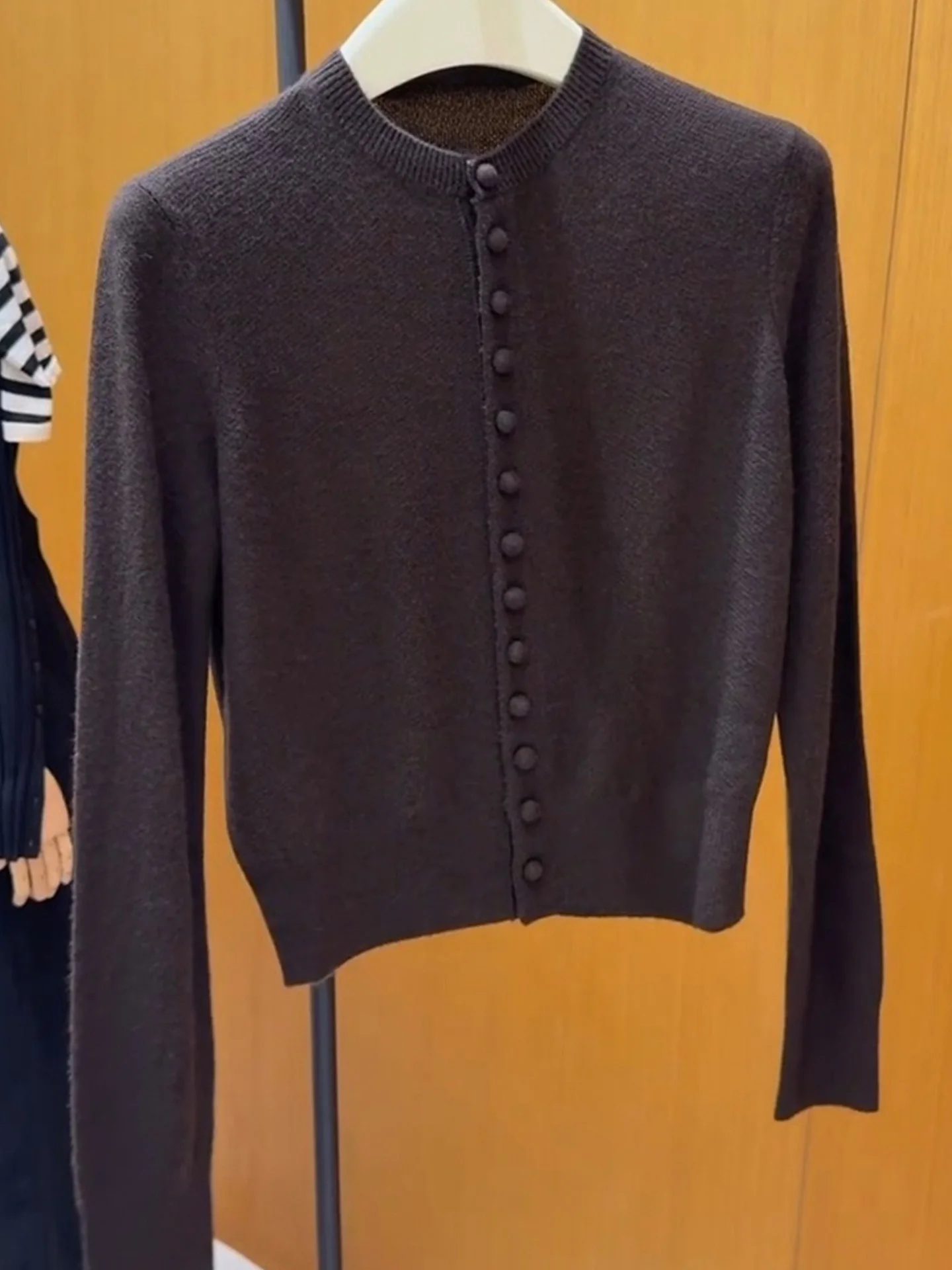 

Ele Slimming Faionable Knitwear Long Sve Simple Base irt Early Autumn New Arrival European High-End Brand Ladies S...