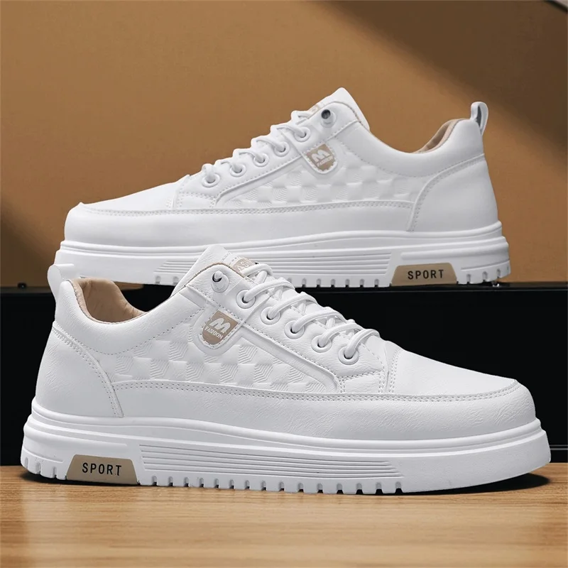 Men's Flat Casual Shoes Spring Breathable Soft-Sole Anti-Slip Outdoor Walking Shoes Youth Fashion White Shoes Sports Board Shoes