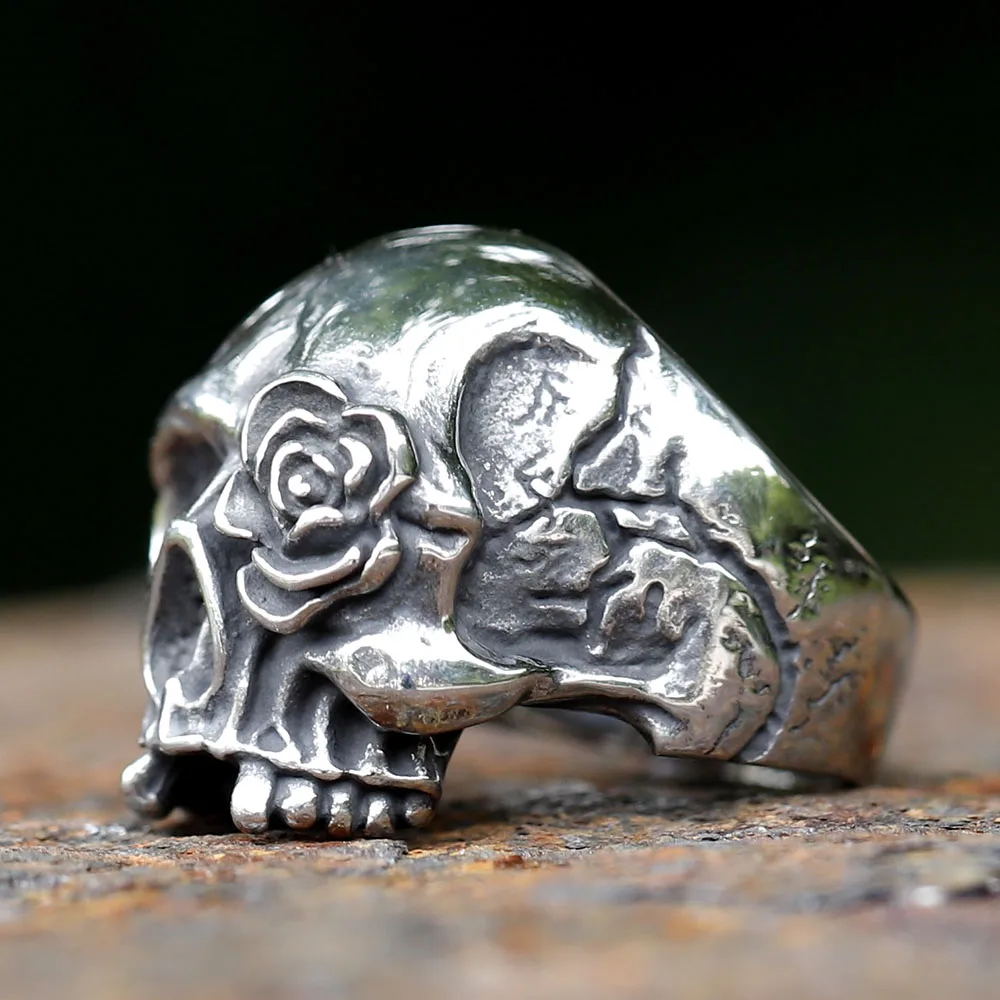 New Design Stainless Steel Skull Ring Cool Biker Jewelry Movie Fashion Punk High Quality Jewelry Gift free shipping