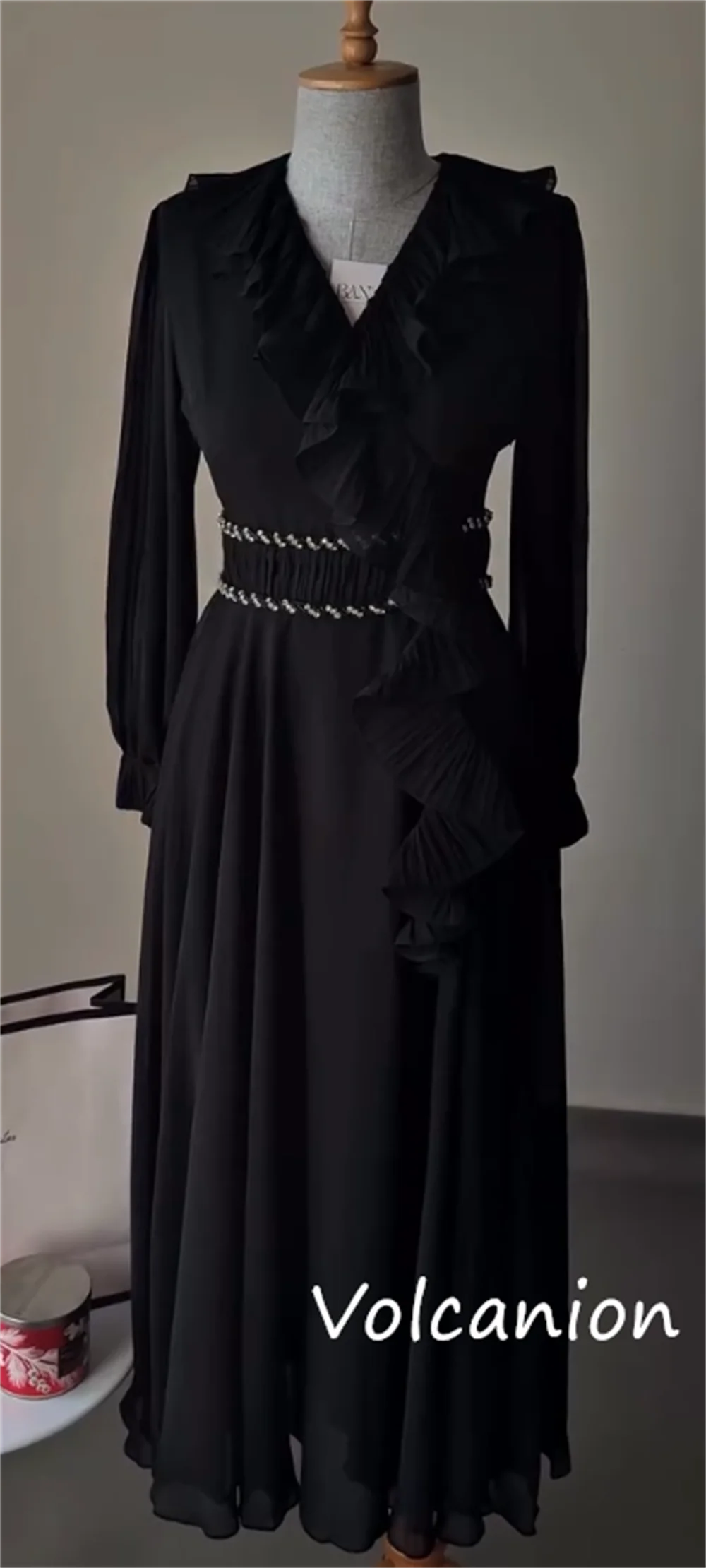 Personalizado formal simples chiffon lantejoulas plissado a linha com decote em v vestidos longos sob medida tamanhos de ocasião disponíveis