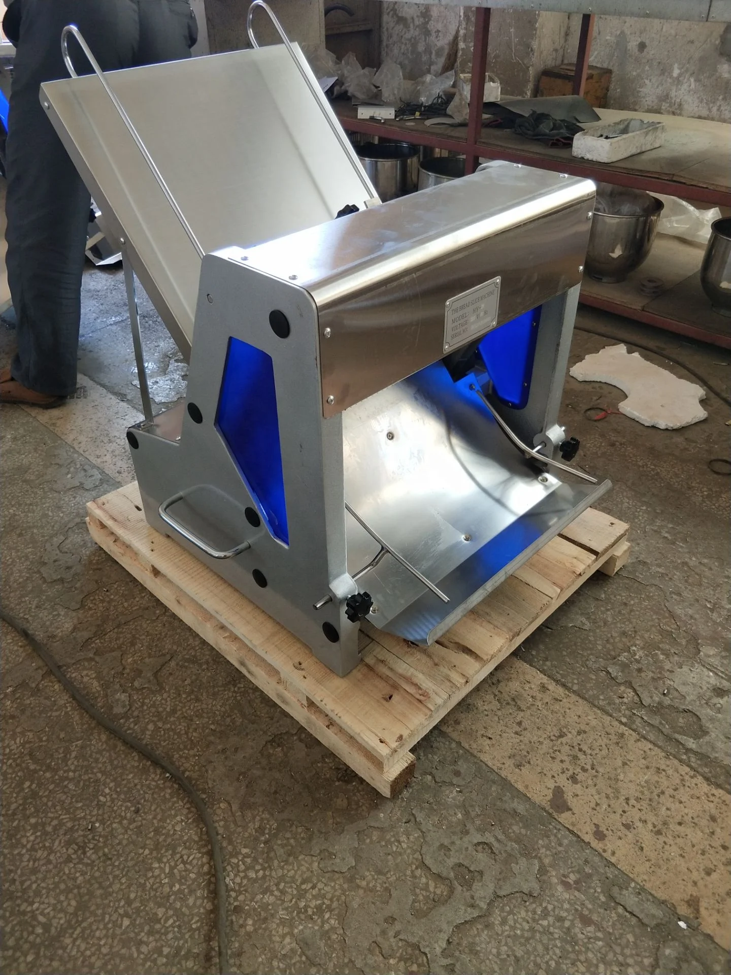 Adjustable Thickness Electric Bread Slicer for Bakery Restaurant Food Shop Automatic Slicer Bread Cutting Bread Stainless Steel