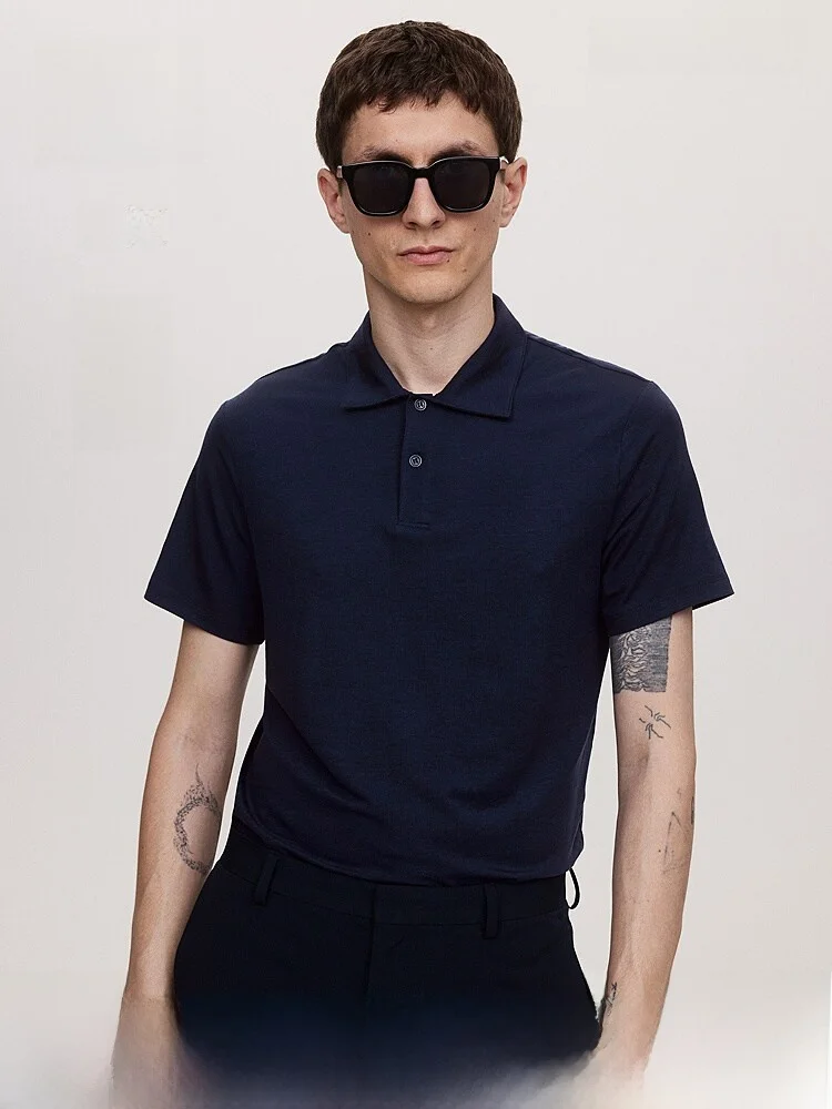 

Мужская повседневная рубашка H&M для города, летняя коллекция 2024, с коротким рукавом, приталенная, стандартной толщины, молодежный тренд