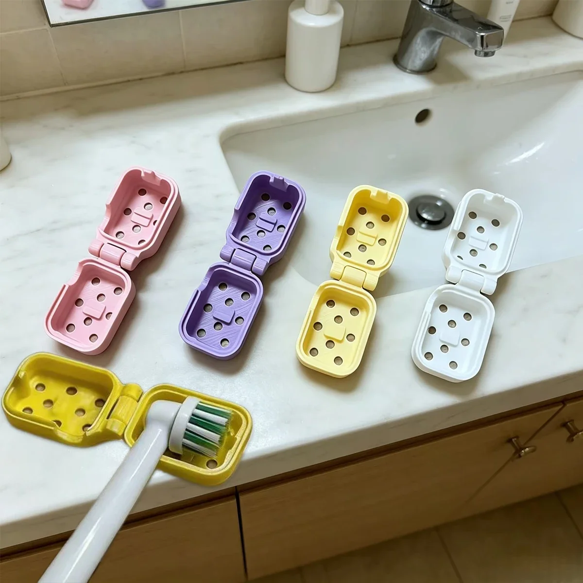 Electric Toothbrush Head Cover: Sonic Toothbrush Cap Travel Protector Plastic Brush Pod Protection Clip Case