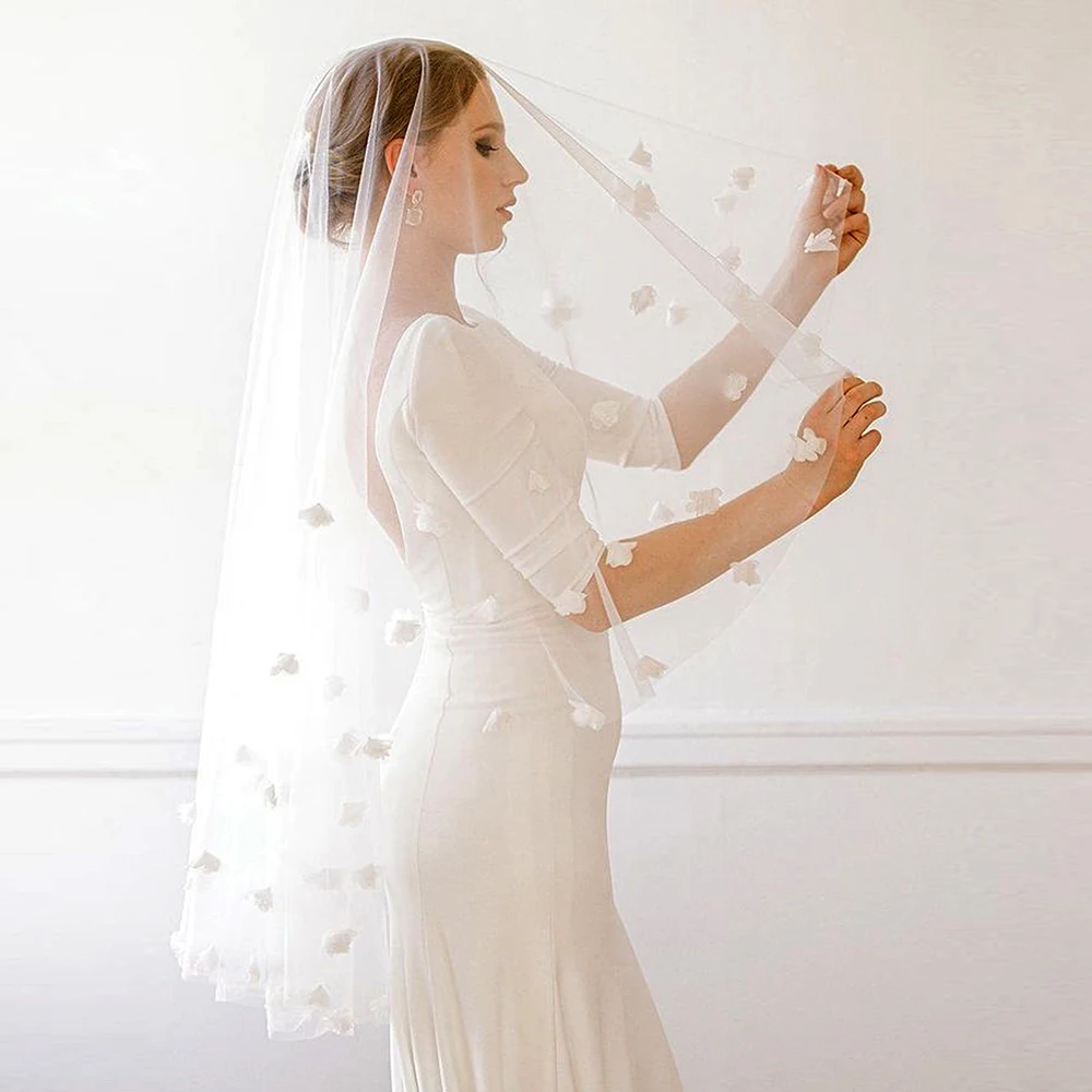 

Short bridal 3D flower veil,romantic handmade 2 tier veil with hair comb,Waist Butt face-cover accessory for wedding VP08