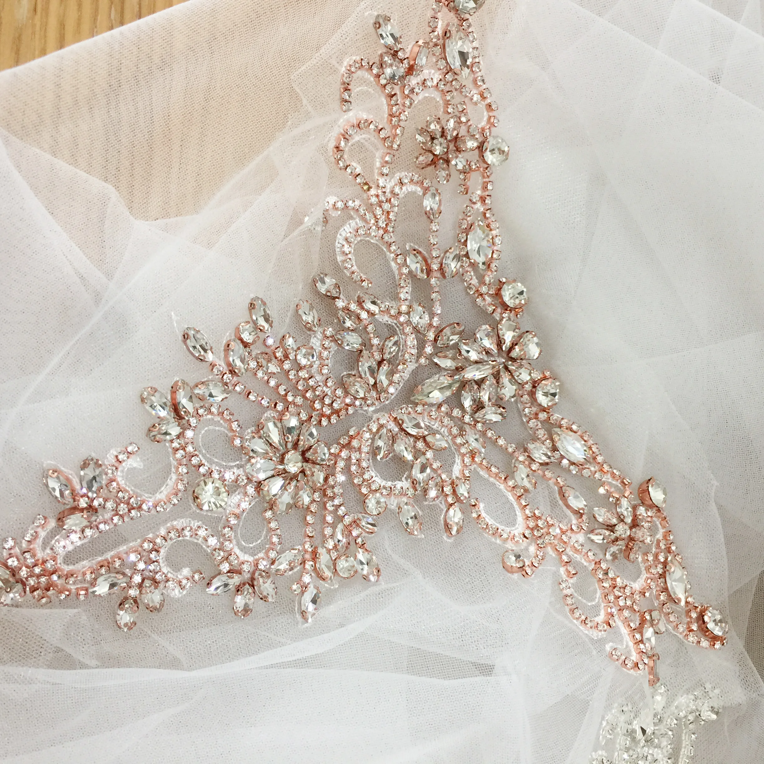 Funkelnde Strassblumen für Mäntel, Taillenbänder, Schultern, Hochzeitskleider, DIY-Accessoires – Detail 11