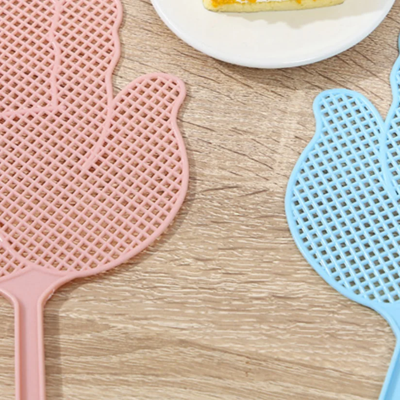 Plastic Manual Fly Swatter Long Hand Fly Swatter Mosquito Pests Control Insect Killer Home Kitchen Accessories Random Color