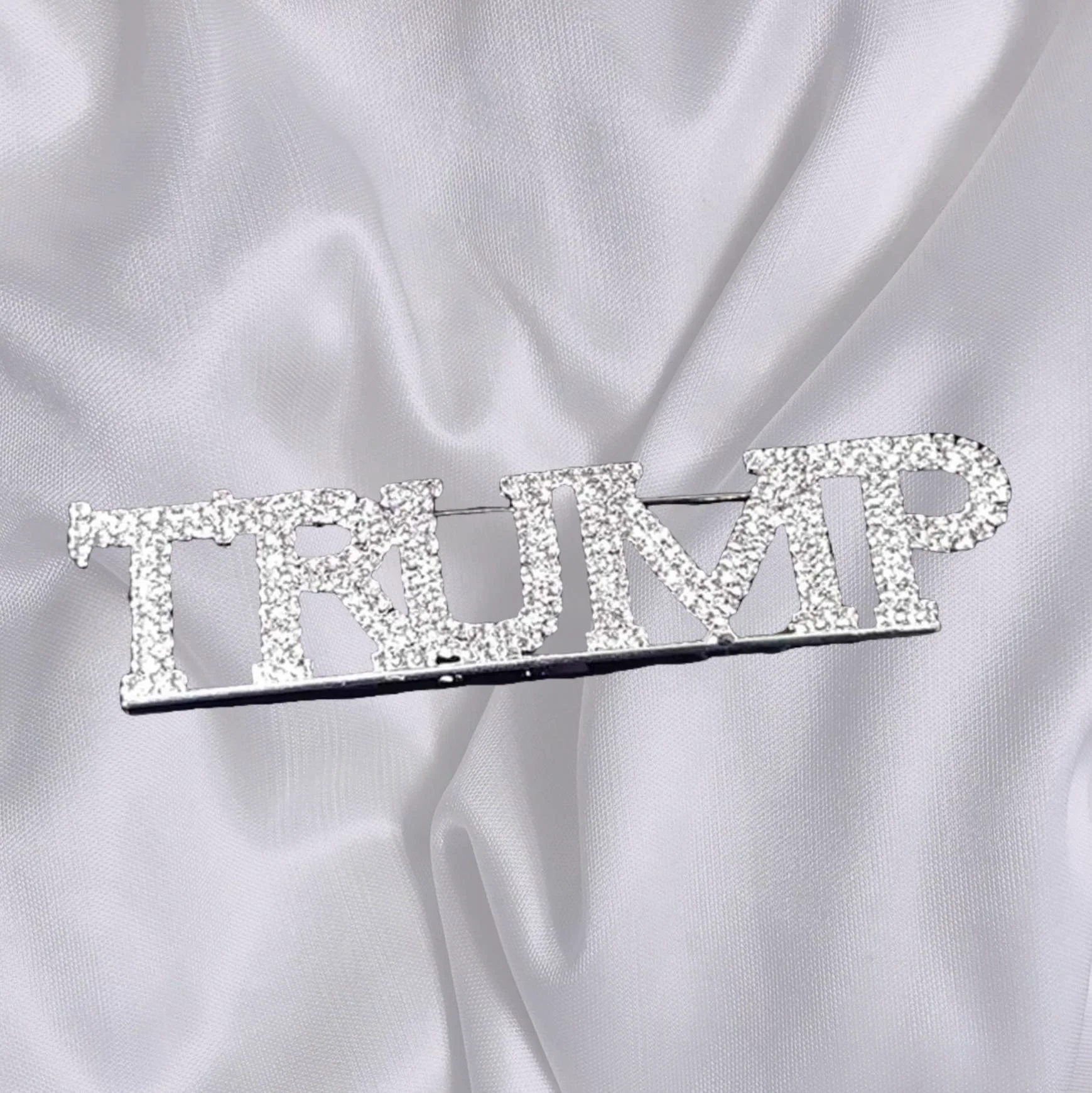 2 pcs Crystal Trump Letter Brooch Pin Handmade Jewelry Brooches