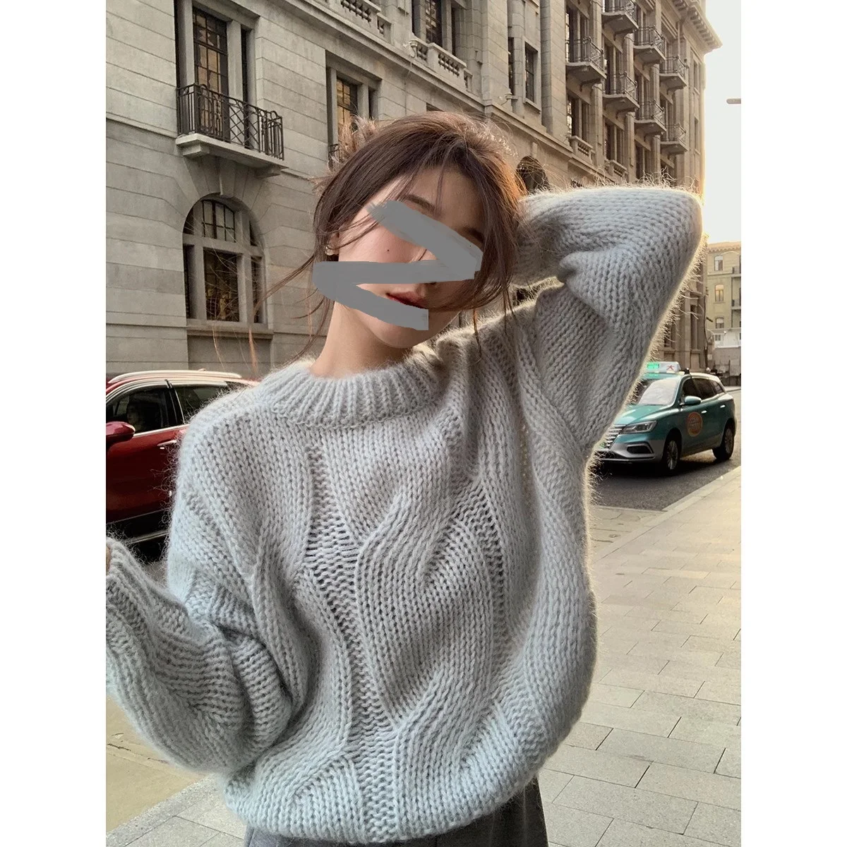 Pullover Sweater Solid Color Round Neck Loose and Slim Knitted Top for Women