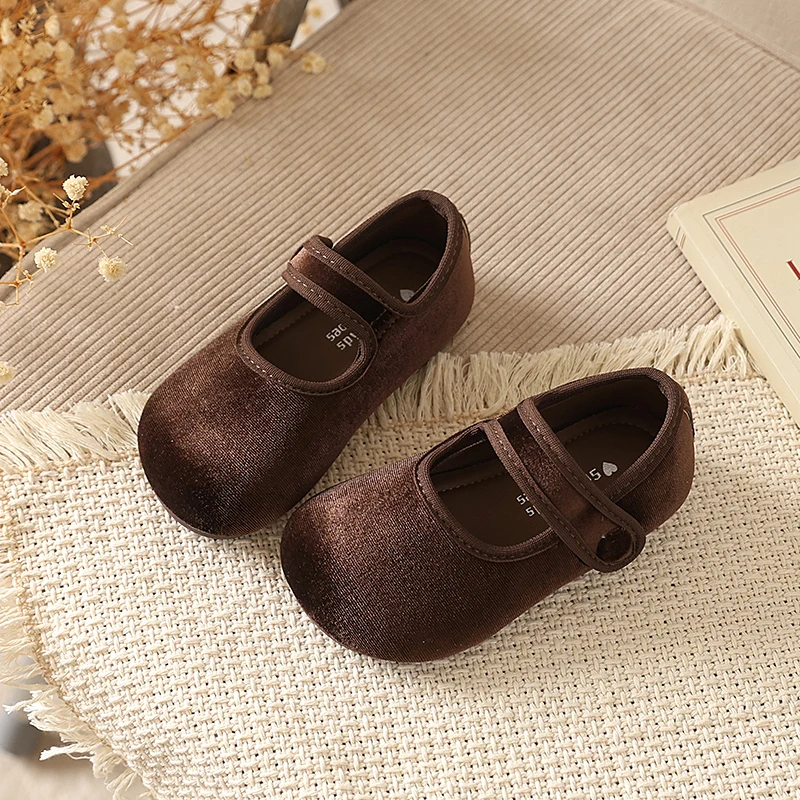 Baby Kids Spring New Soft Sole Luxury Mary Janes 2026 New Cute Peach Pink Velvet Shoes Girls Vintage Green Velour Ballet Flats