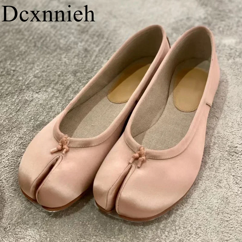 

Spring Summer Women Shallow Mouth Slik Satin Flats Lazy Loafers Simple Lightweight Split Toe Bean Shoes Vacation Walking Shoes