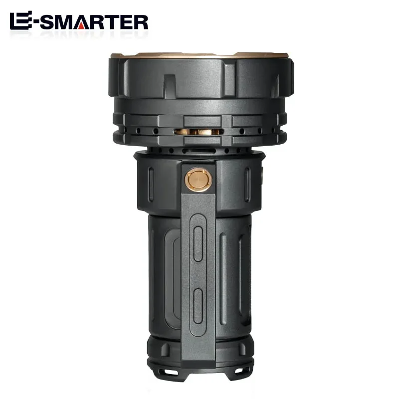 Fan Cooling Handheld Light 16 * P50 High Lumen Flashlight Outdoor Camping Adventure Work Giant Bright Handheld Light