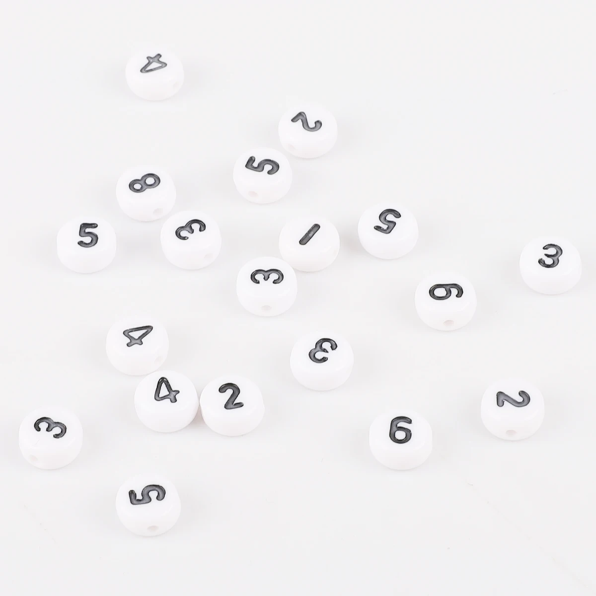 100/200/500PCS White Color Acrylic A-Z 26 Letter Beads Round Loose Spacer Alphabet Beads for Jewelry Making Diy Bracelet Accesso