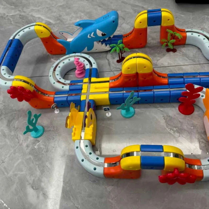 ชุดรถไฟแม่เหล็กซีรีส์มหาสมุทร รางสร้างสรรค์อเนกประสงค์ DIY รถรางแบบไม่ใช้รีโมท ของเล่นเสริมพัฒนาการ ของขวัญเซอร์ไพรส์วันเกิด