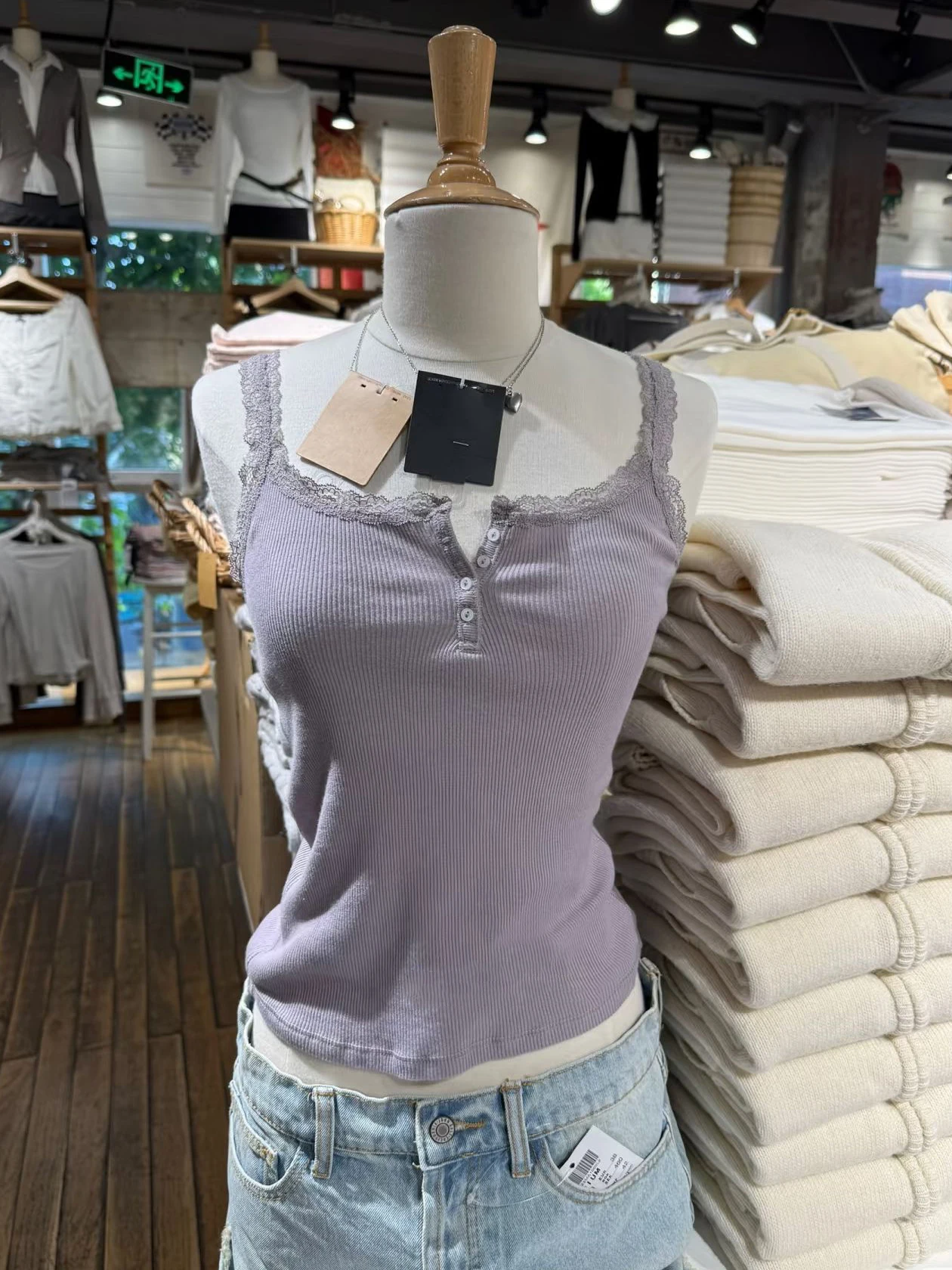 Camisetas sin mangas ajustadas moradas con adornos de encaje para mujer, camisola de algodón con cuatro botones, camisola básica acanalada informal para mujer, novedad