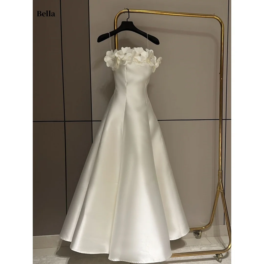 Bella Customized White Strapless Satin Prom Dress 3D Flower Embellished Elegant Party Dresses A-line Floor-Length Formal Gown
