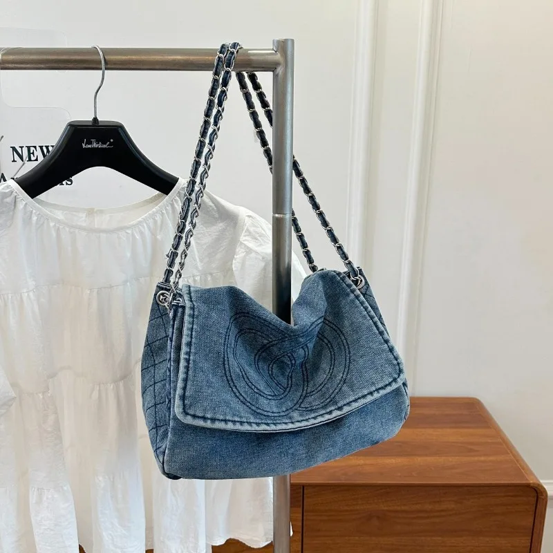 

Chic Messenger Bag For Ladies, Popular Classic Elegant Leather Handbags, Designed By Luxury Brand And Famous Designer