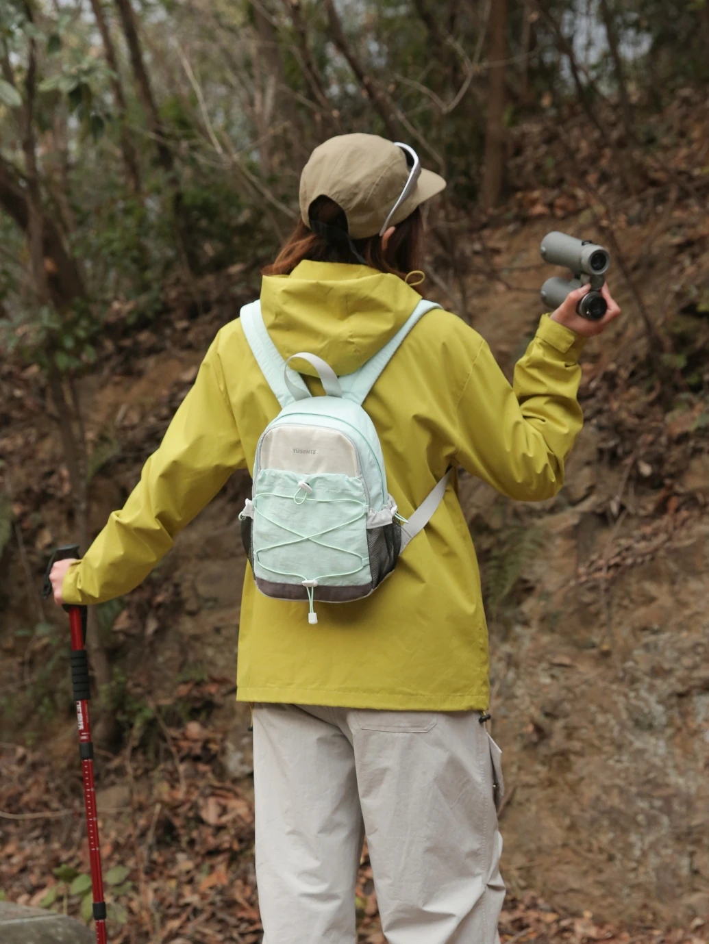 超軽量アウトドア旅行バックパック女性用ハイキングショルダーバッグ登山デイパックデュアルストラップスポーツバッグ