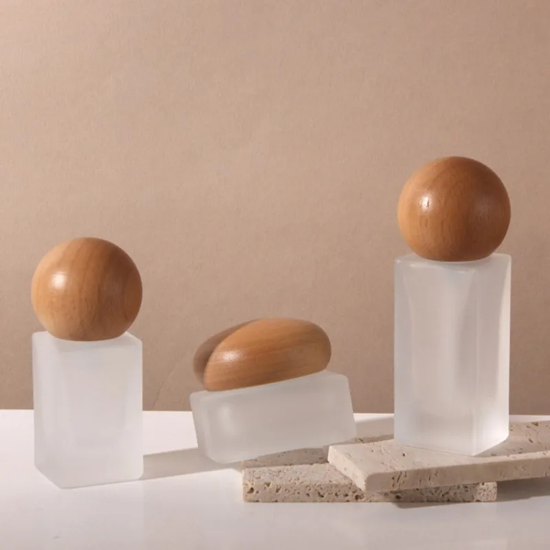 6 Stück Mattglas-Leerflaschen mit Pumpverschluss für Essenz, Flüssig-Foundation, Nachfüllbare Hautpflegebehälter, Reise- und Reisegegenstände – Detail 2