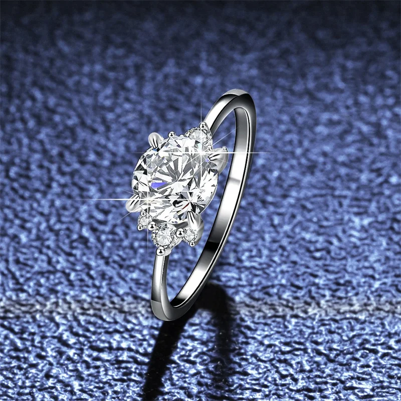 KM203Lefei موضة الاتجاه الفاخرة الكلاسيكية الماس مجموعة اللون D مويسانيتي تصميم باو 4 عباد الشمس خاتم المرأة الفضة 925 مجوهرات هدية