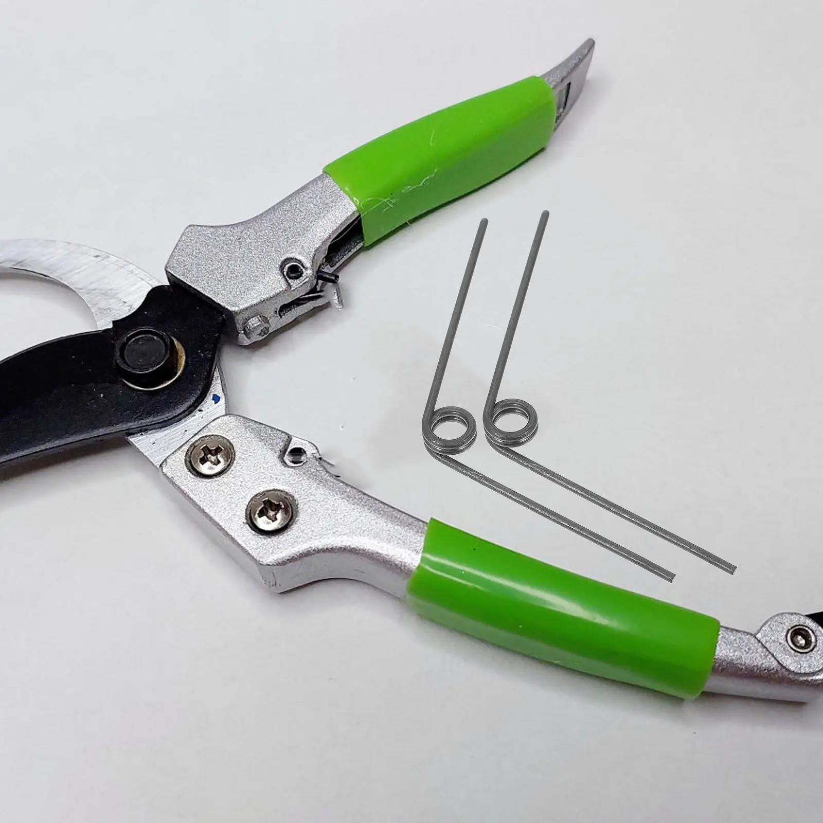 10Pcs Heavy Duty Pruner Spring Set Rust Resistant Small Springs for Gardening Shears Pruning Tools DIY Woodworking Repair Parts
