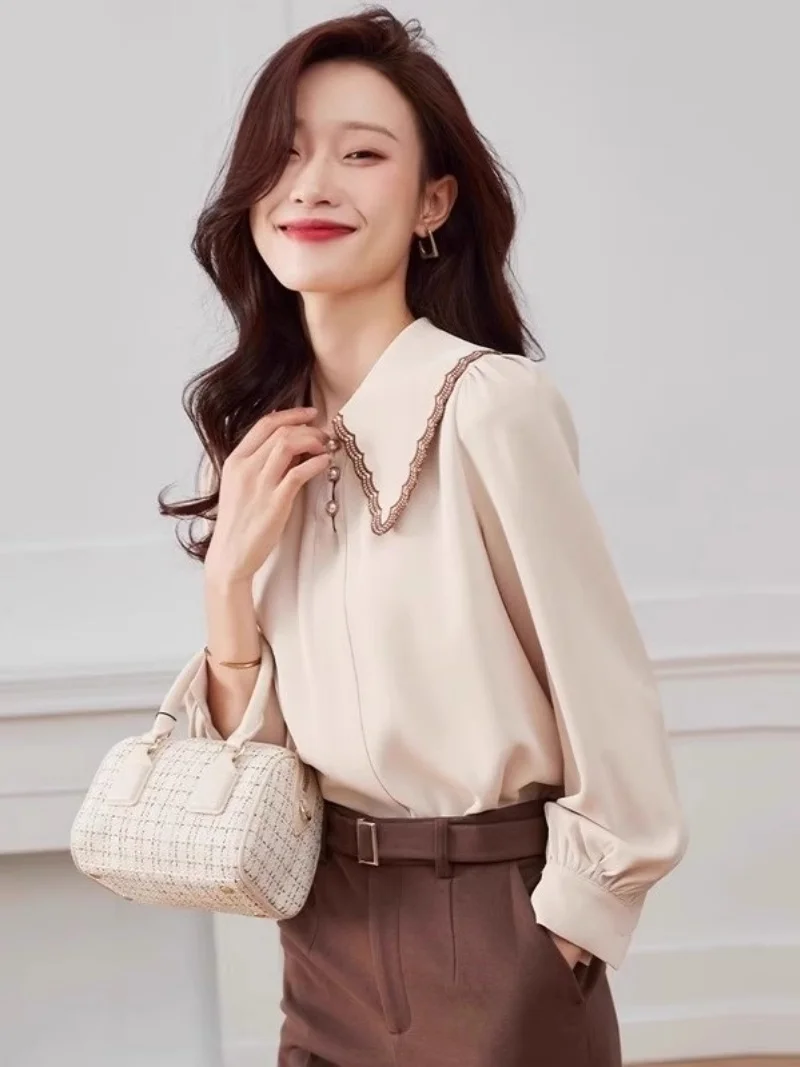 

Elegant Women‘s Chiffon Shirt with Peter Pan Collar, Long Sleeve Blouse for Spring Autumn , Stylish Loose Top w1861
