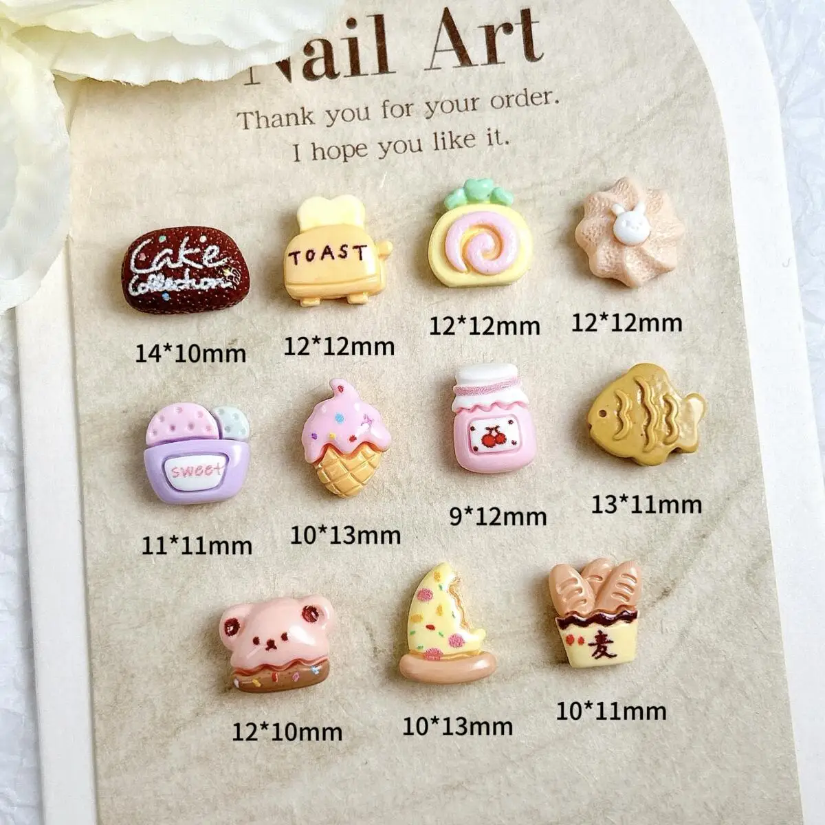 20PCS 3D น่ารักสมจริงไอศกรีมคุกกี้เรซิ่นเล็บ Charms การ์ตูนสร้างสรรค์นมพิซซ่าขนมผสมตกแต่งเล็บ DIY