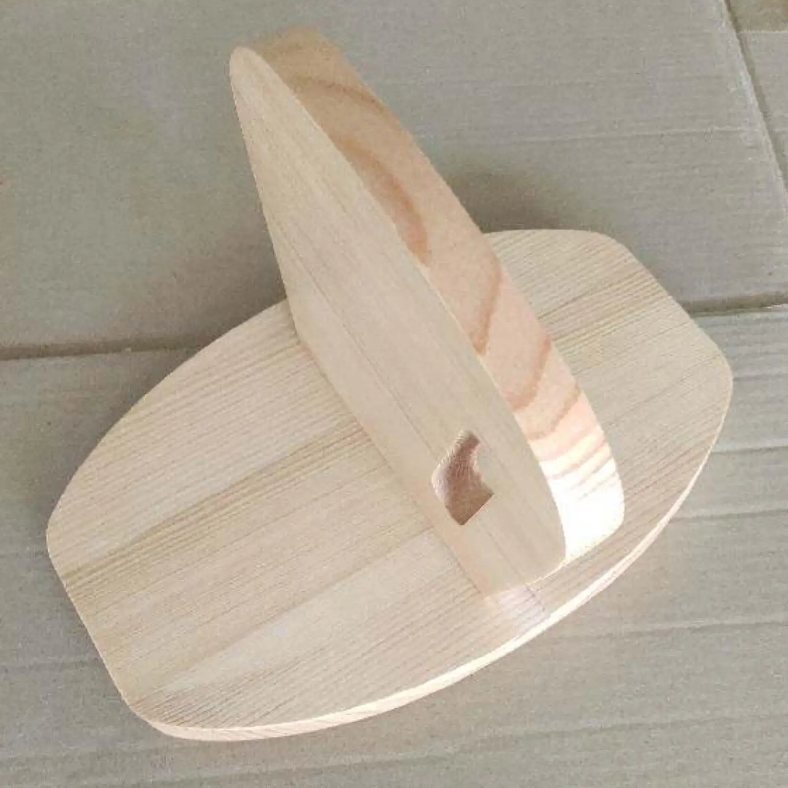

Meditation Bench Ergonomic Wood Simple Practical Balance Training Stool Prayer Bench Kneeling Stool for Indoor Home Use Outdoor