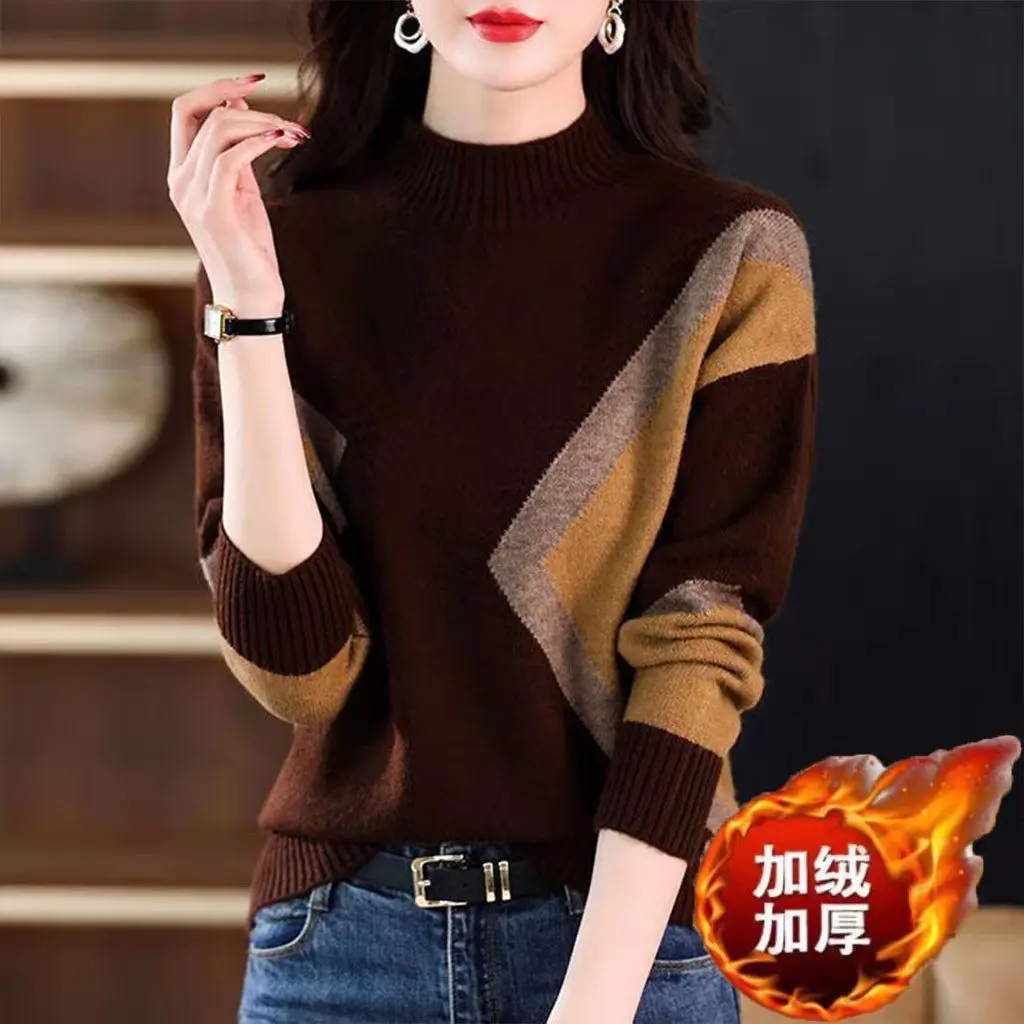 Velvet and Thickened Women\'s Top 2024 New Autumn/Winter Korean Edition Color Block Knitted Half High Neck Sweater