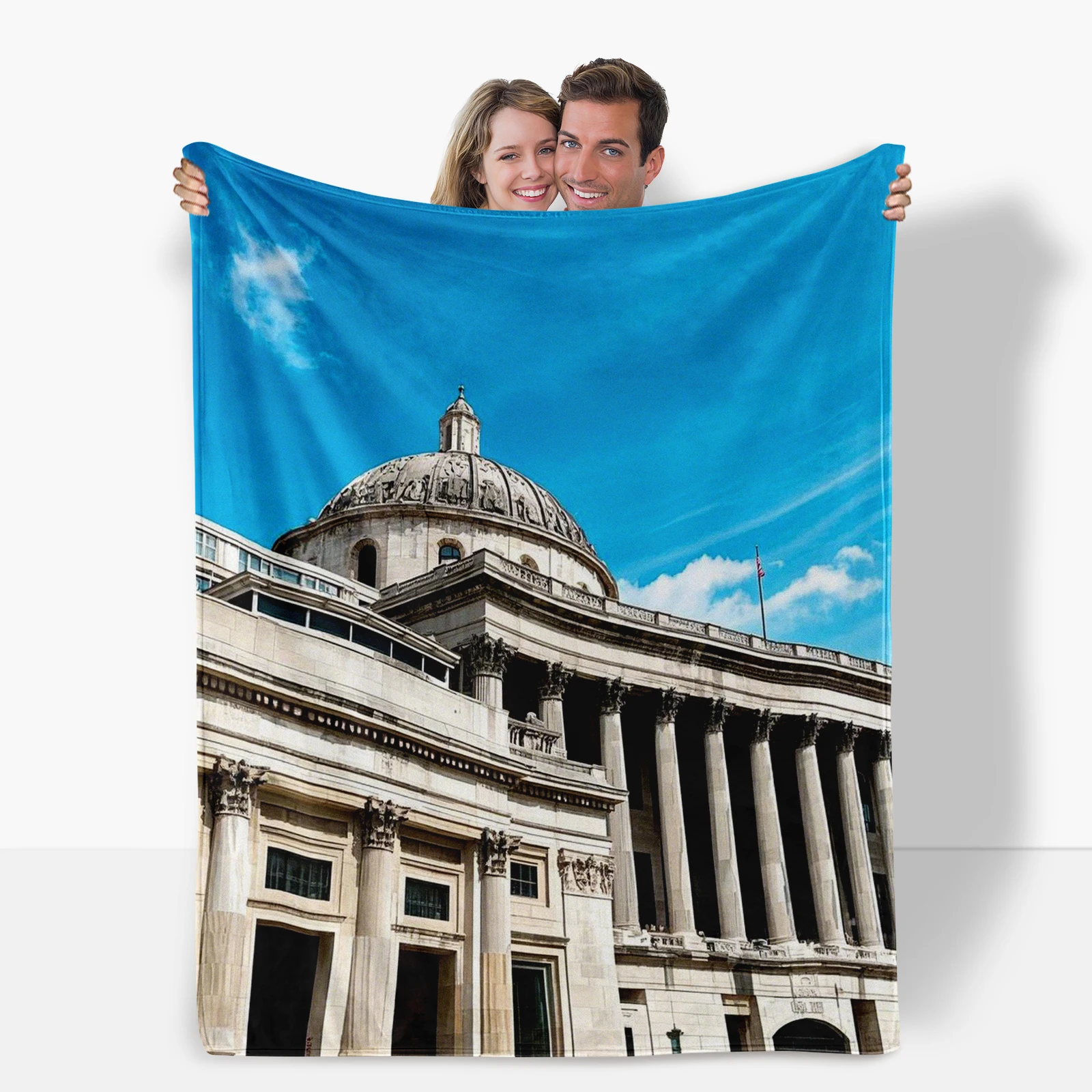 Поделиться моменты под культовым уздением капитала США по этой удобным и стильным одеялом Поделиться моменты под культовым уздением капитала США по этой удобным и стильным одеялом