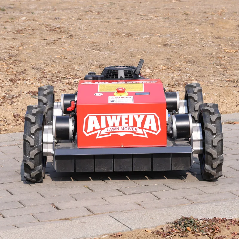 

Индивидуально настраиваемая полноприводная газонокосилка для работы на любой местности с дистанционным управлением для очистки от сорняков на склонах.