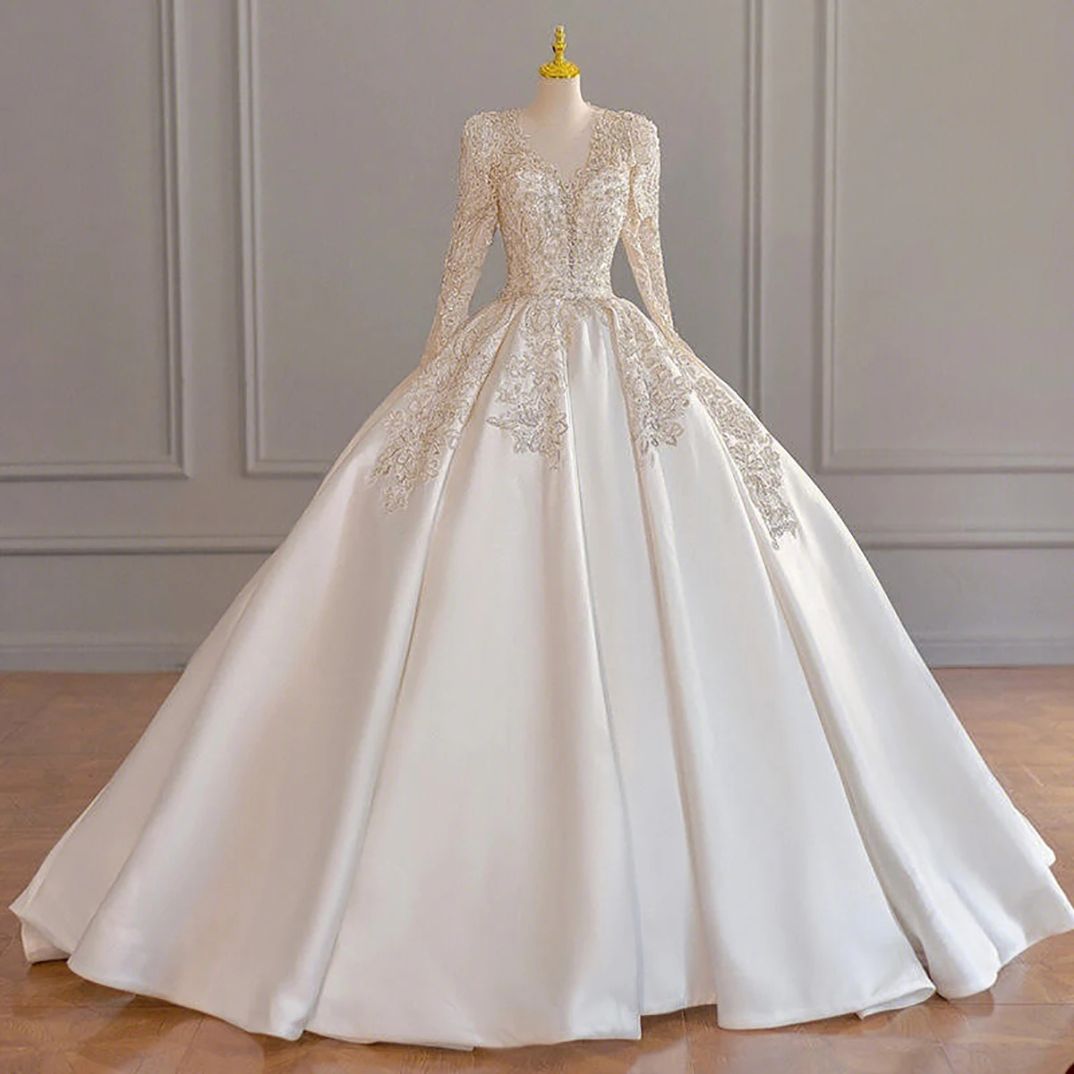 Elegant A-Line Wedding Dress For Women Sequins Long Sleeves Bridal Gown V-Neck Skirt Sweep Train Dresses Custom Made