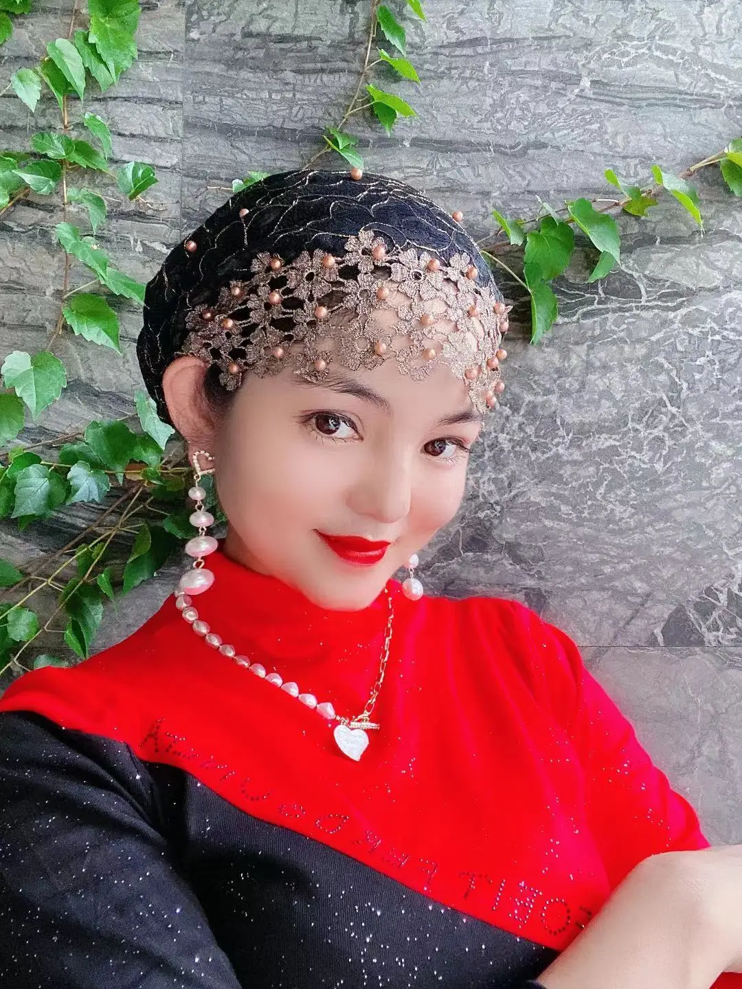 Light-Luxury Gold-Trim Beaded Women's Turban Hat, Heavy-Craft Handmade Beaded Turban Head Covering for Home and Outdoor Use