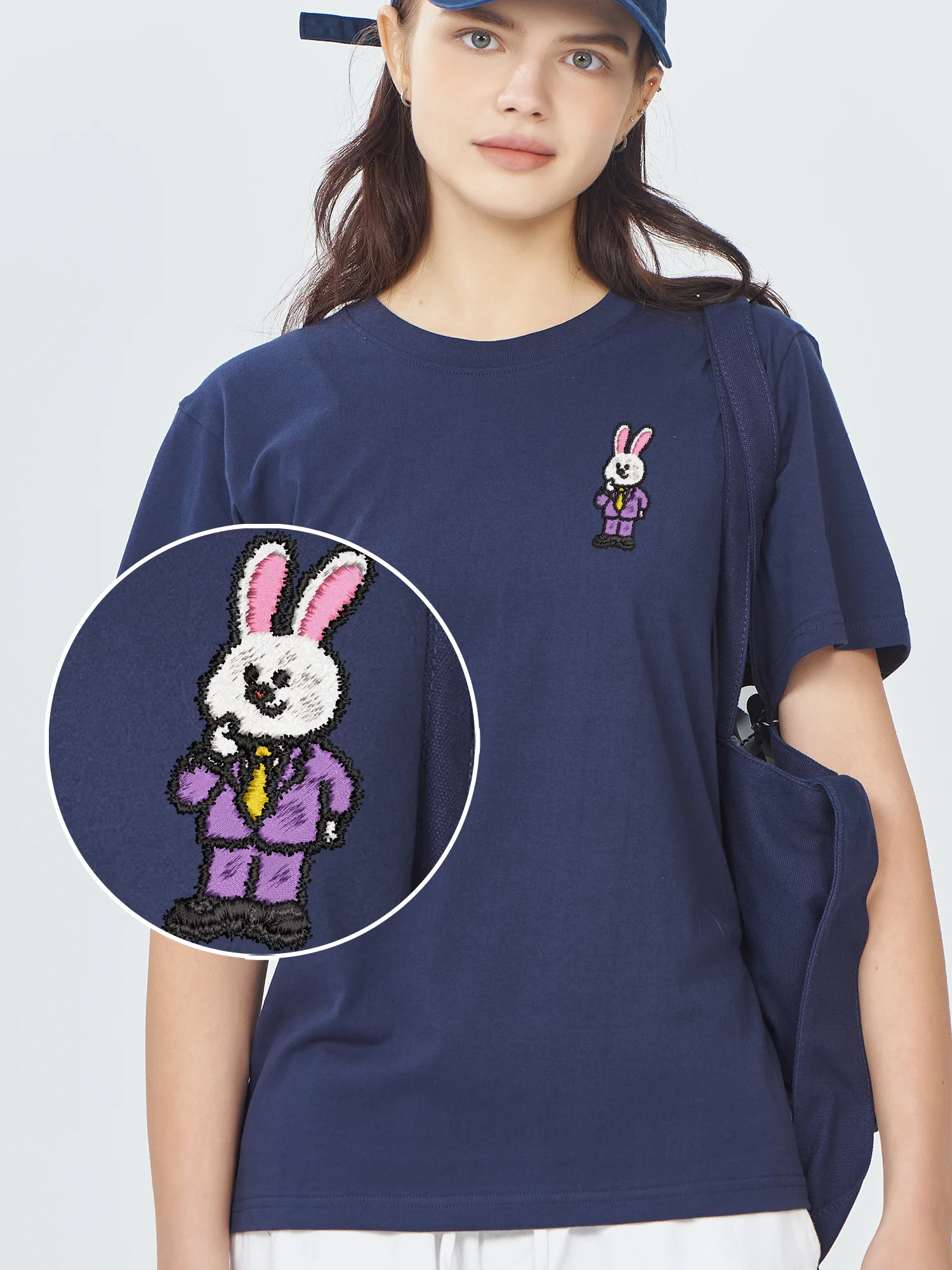 

Rabbit Wearing Suit Embroidered Clothes 100% Cotton Breathable T-Shirt Unisex Casual Street Style Embroidery T-Shirt​