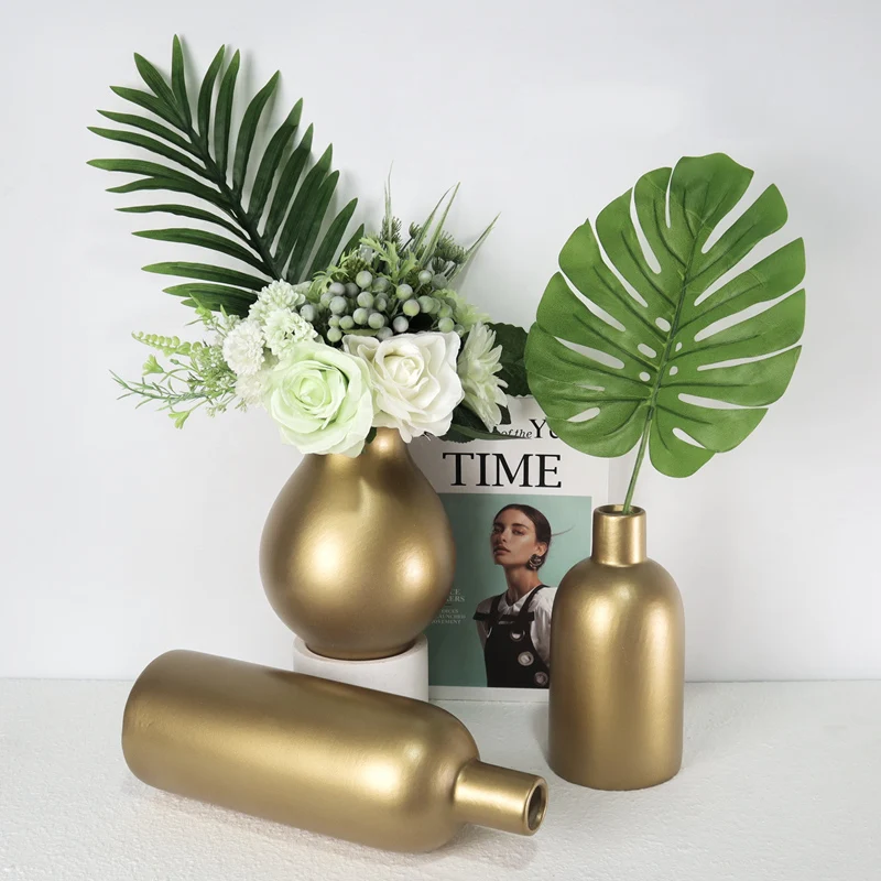 

Nordic Golden Ceramic Vase Living Room Desktop Decoration Vase Flower Arrangement Decoration Luxury And Simplicity Vase