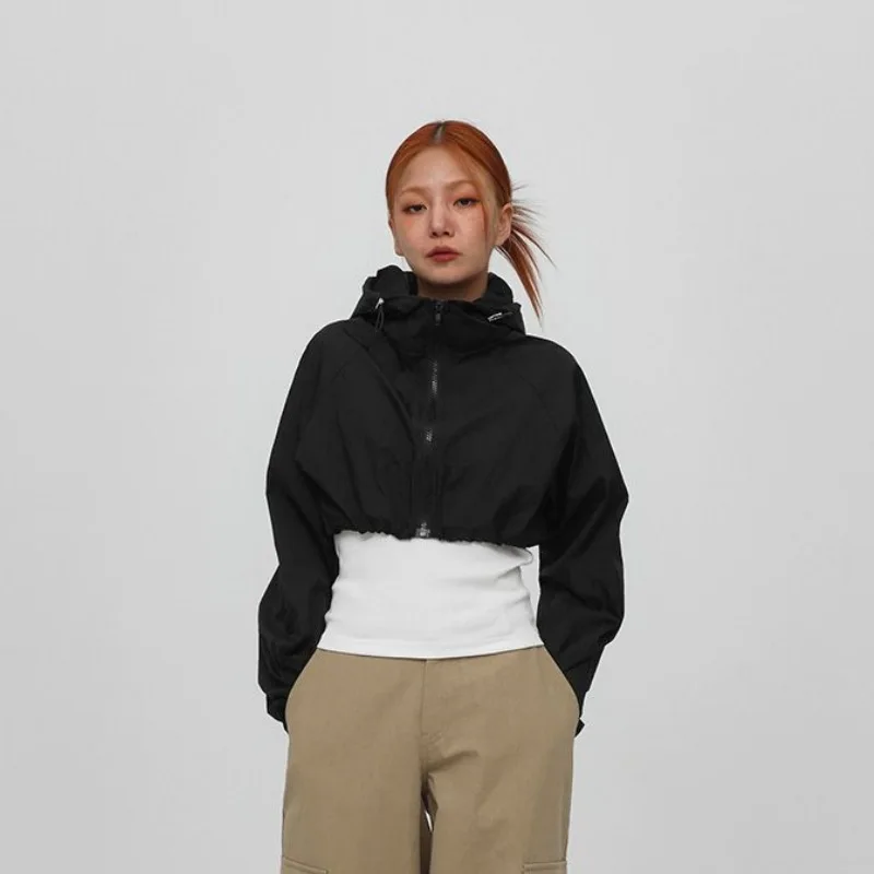 Women Cropped Jacket 2026 Summer New Women Lightweight Hooded Sun Protection Coat Casual Sports Slim Fit Short Outerwear