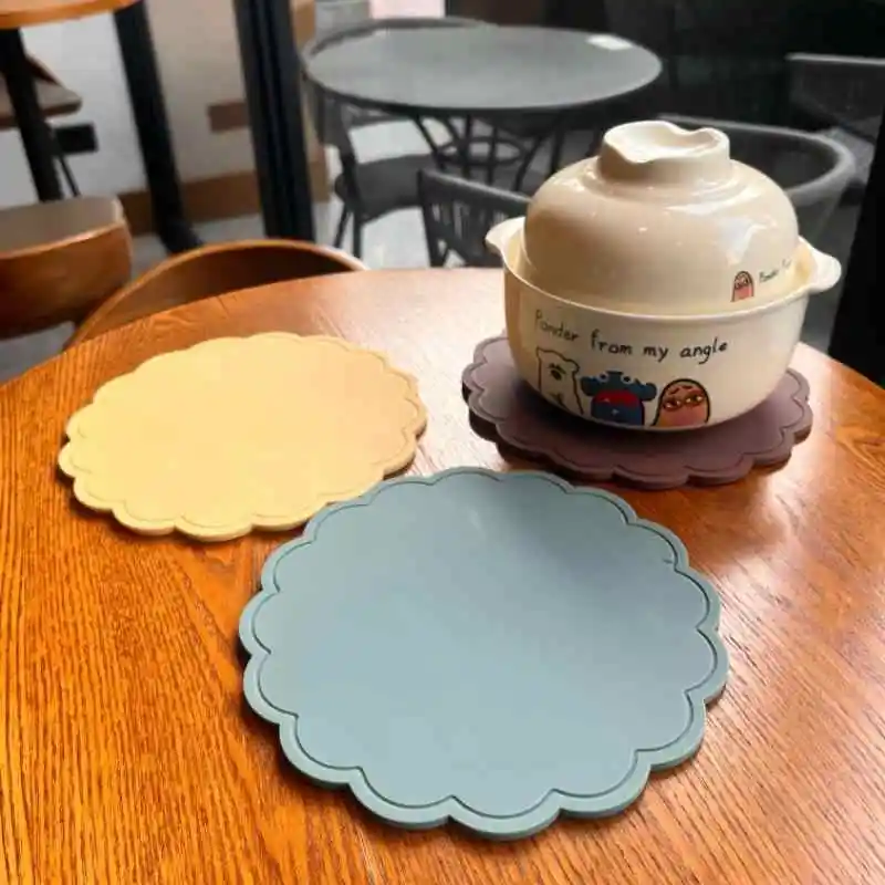 

Silicone Coasters Flower Heat Insulation Antiskid Drink Cup Mats Waterproof Pot Bowl Pad Table Protector Drinkware Decoration