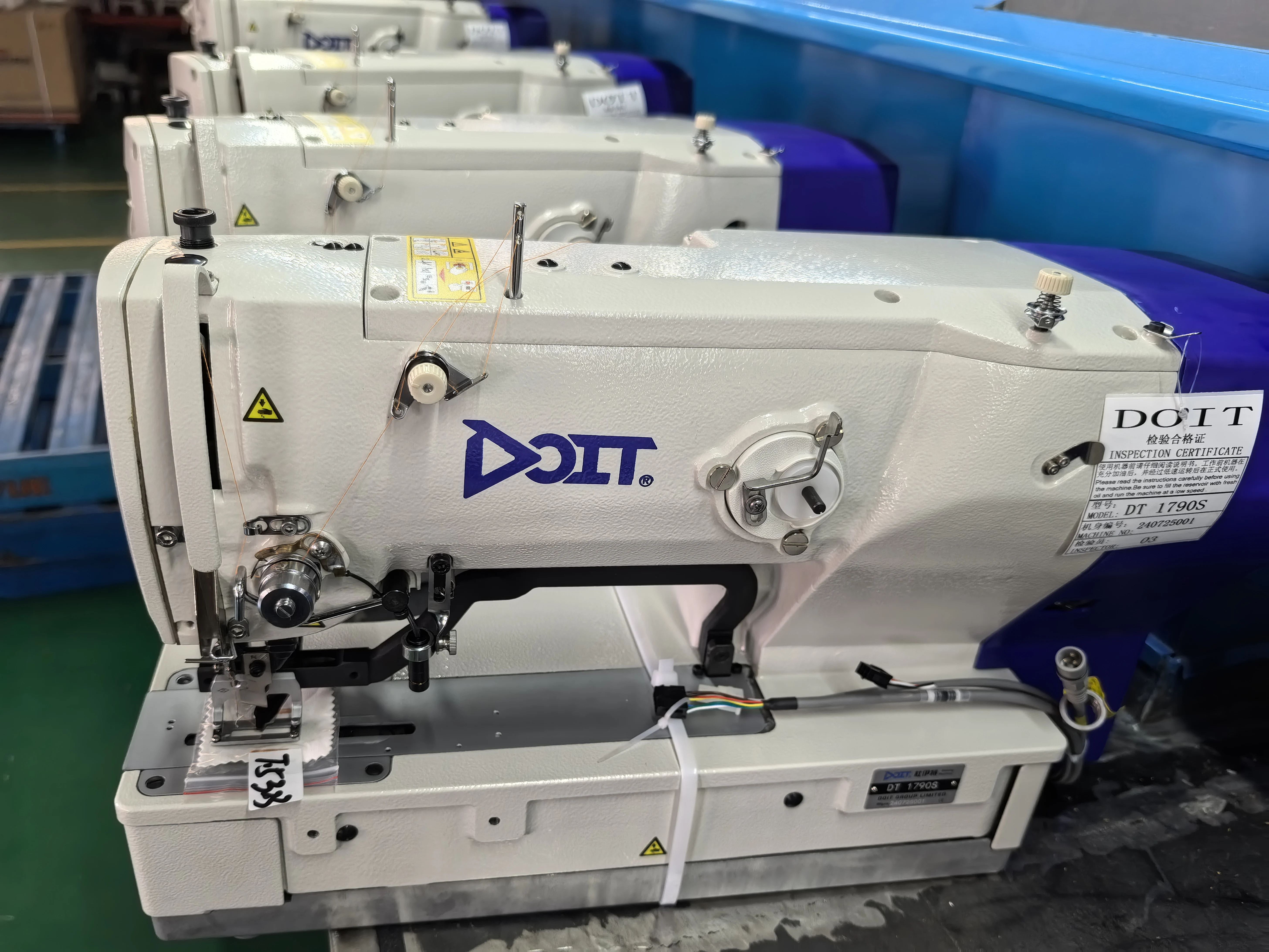 DT 1790 Direct Drive Computerized Straight Button Holing Sewing Machine Industrial For Garment Price