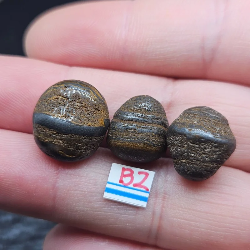 Natural Iron Tiger Eye Energy Chakra Stone Garden decoration