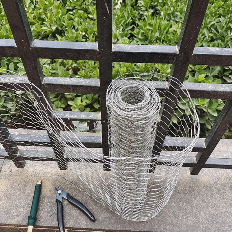 

2024 New Scratch Resistant Garden Animal Fence Net Durable Galvanized Hexagonal Wire Mesh Fence Chicken Rabbit Metal Wire Fence